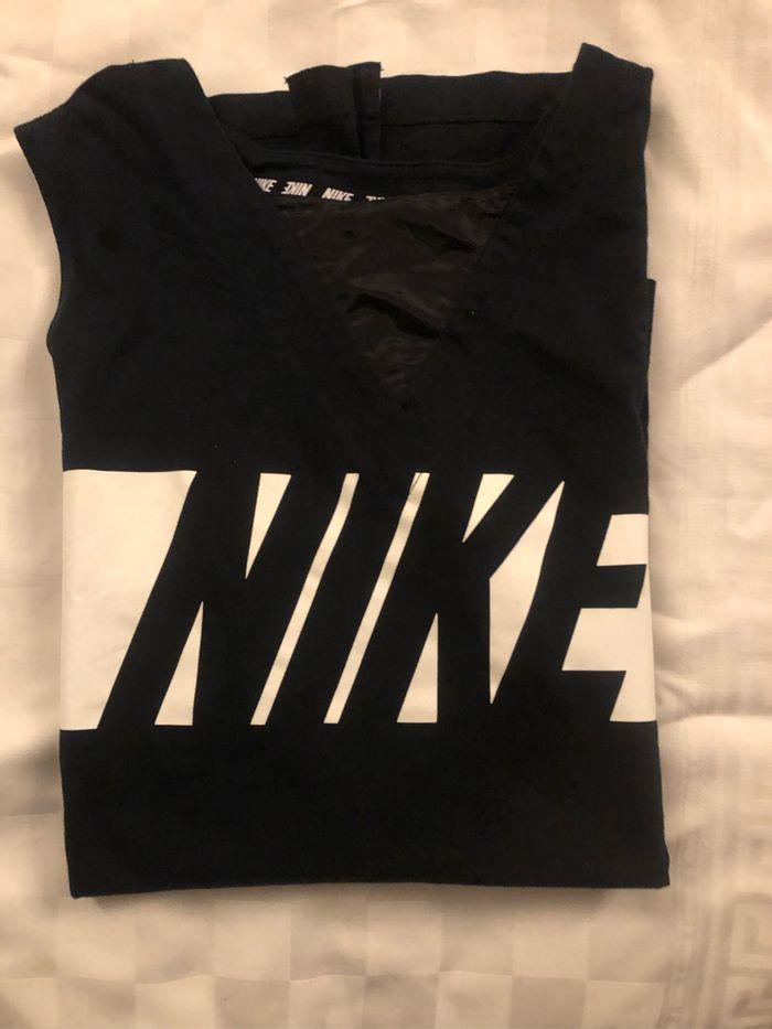 Tee shirt Nike noir - photo numéro 1