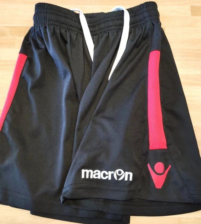 Short de foot macron xxs, noir 8/10 ans - photo numéro 2