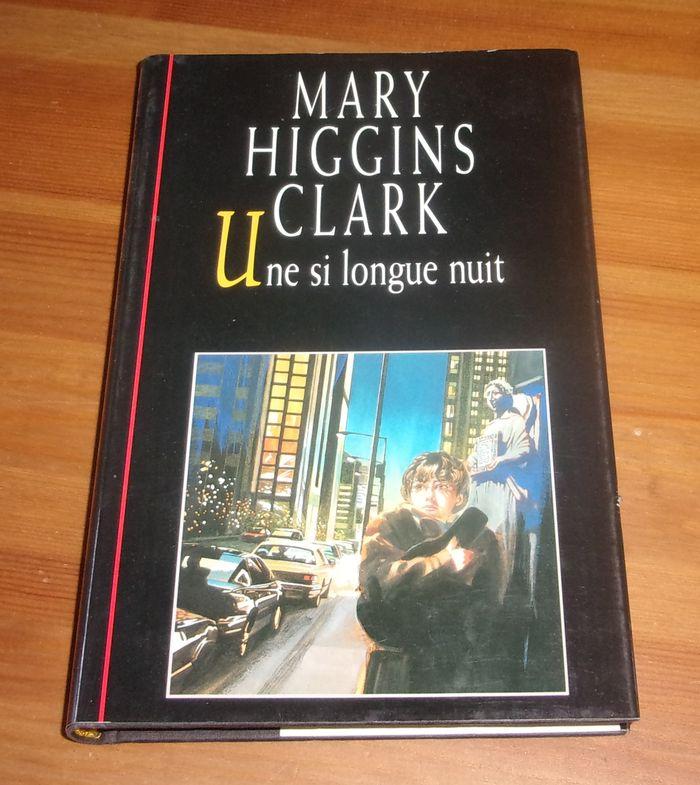 Une si longue nuit de Mary Higgins Clark roman - photo numéro 1