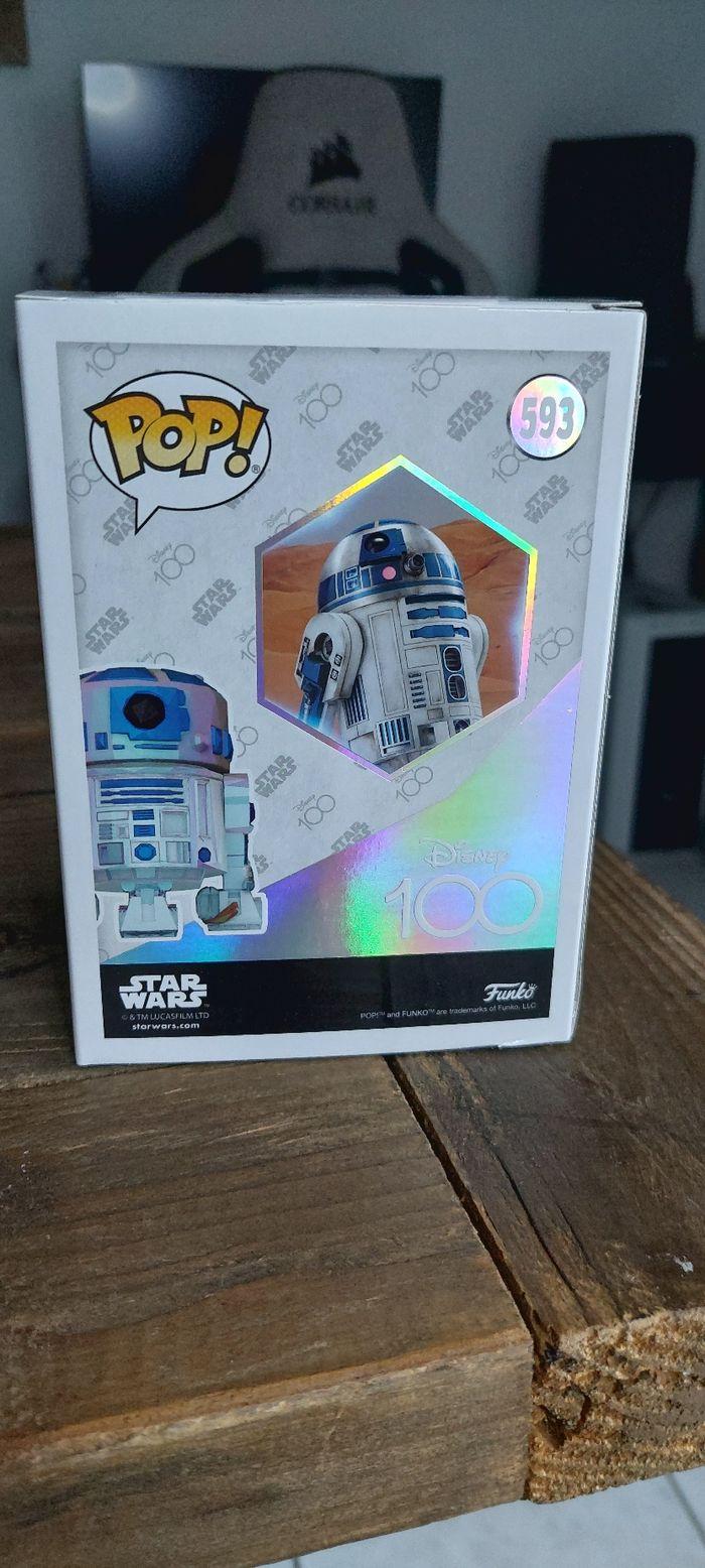 Funko POP Disney 100. R2-D2 Facet #593 - photo numéro 3