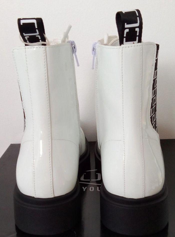 Bottines Cult en cuir blanc vernis taille 38 - photo numéro 4