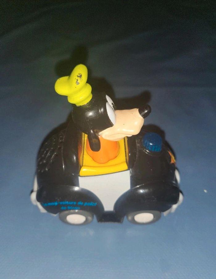 Tut tut disney la magi-voiture de police de Dingo - photo numéro 1