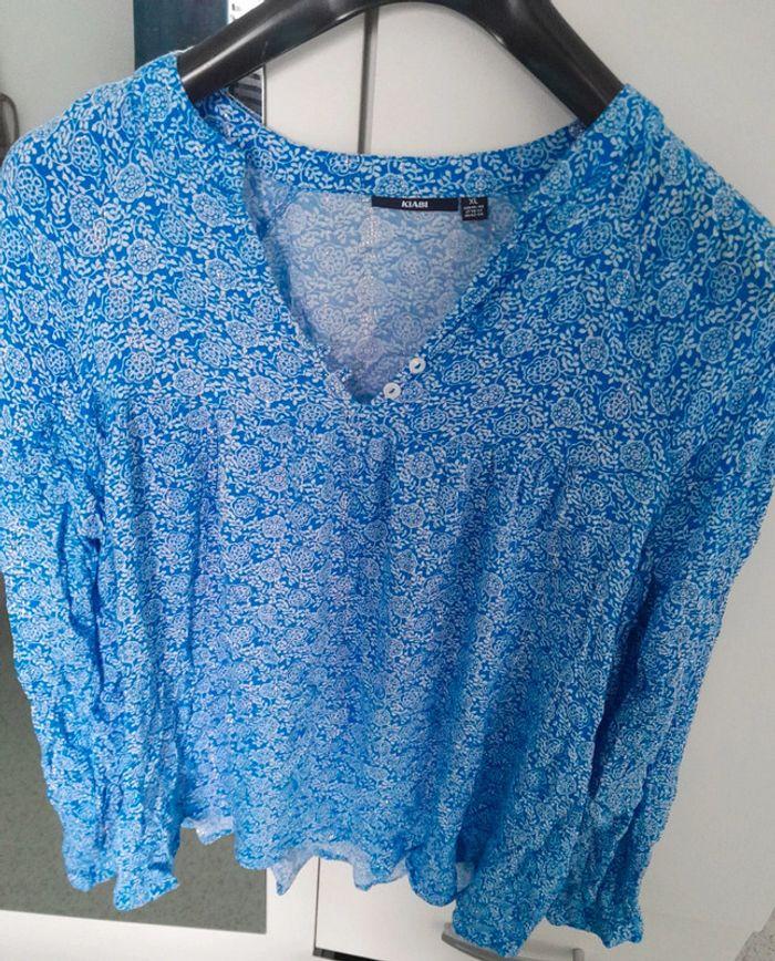 Magnifique blouse bleu avec motifs XL - photo numéro 1