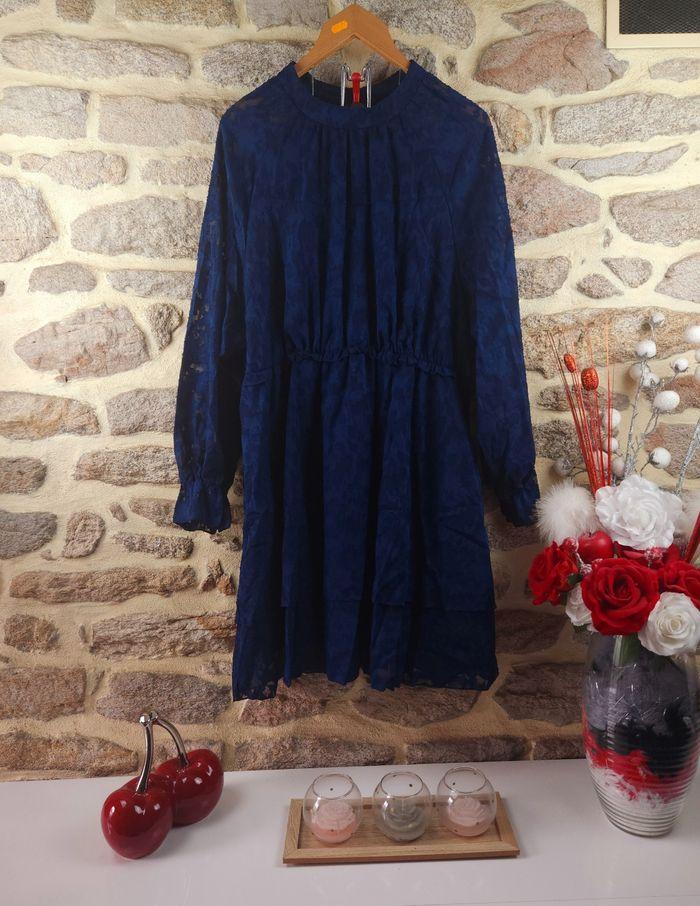 Robe à ourlets superposé manches à volants bleue marine Femme taille 54 marque Boohoo 🍬 - photo numéro 1