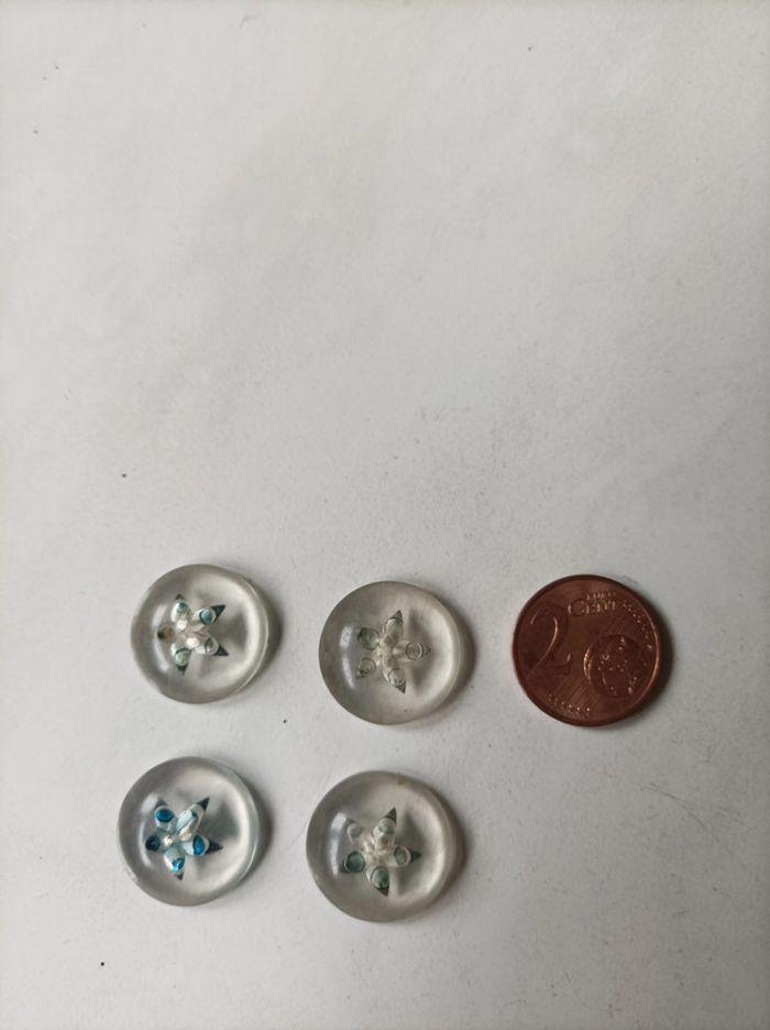 Lot de 4 boutons - Mercerie - photo numéro 2