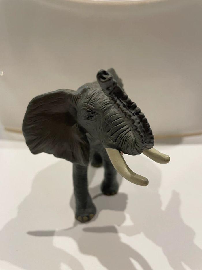 Figurine éléphant Papo - photo numéro 2