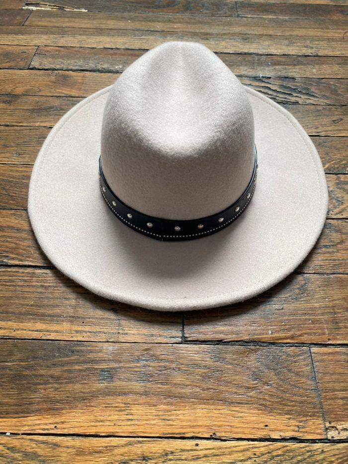 Chapeau beige pimkie - photo numéro 8