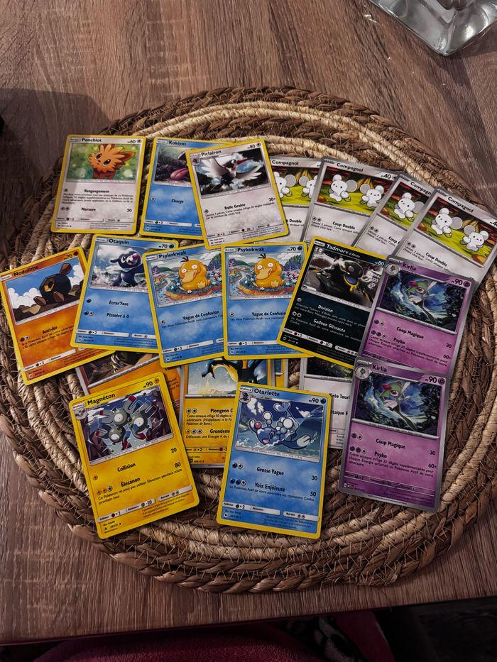 Lot cartes Pokémon - photo numéro 1