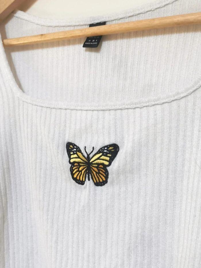 Pull blanc tricot col rond Shein broderie papillon 🦋 M 38 - photo numéro 4