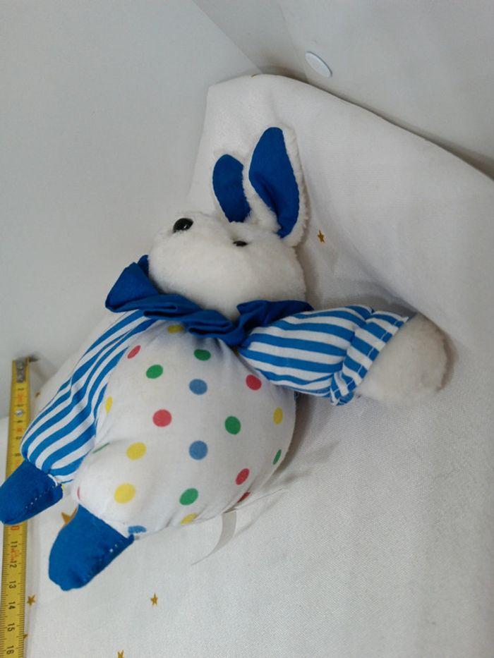 Peluche doudou lapin bunnies Bunny rabbit bleu blue blanc white rayure poids collerette berchet - photo numéro 8