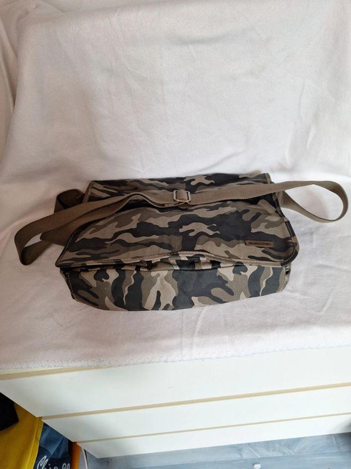 Sac bandoulière édition limitée Arthur & aston camouflage - photo numéro 6