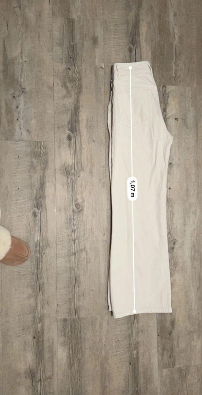 Jean droit wide leg beige Bershka – Tendance et décontracté, taille 38, très bon état 💖 - photo numéro 7