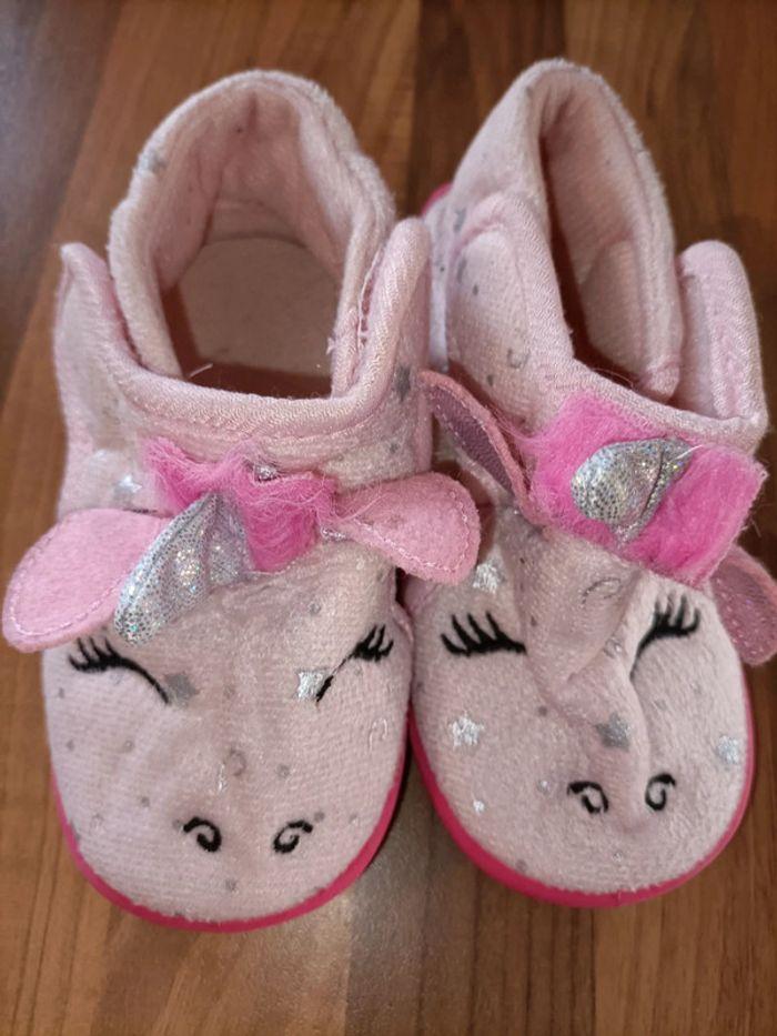 Chaussons licorne 🦄 22 - photo numéro 2