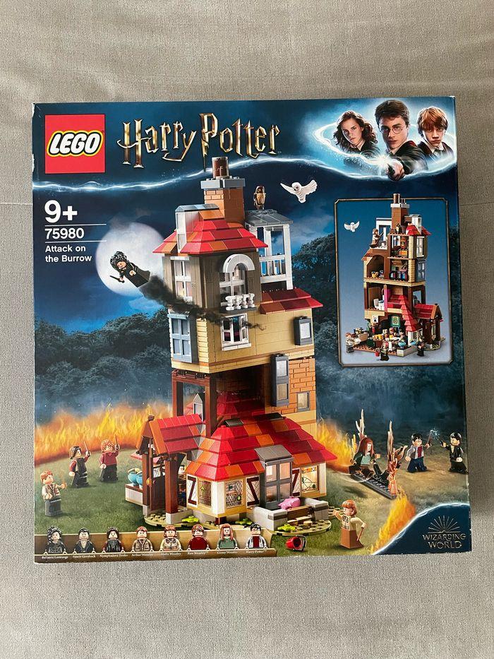 Lego Harry Potter L’attaque du Terrier des Weasley 75980 - photo numéro 1