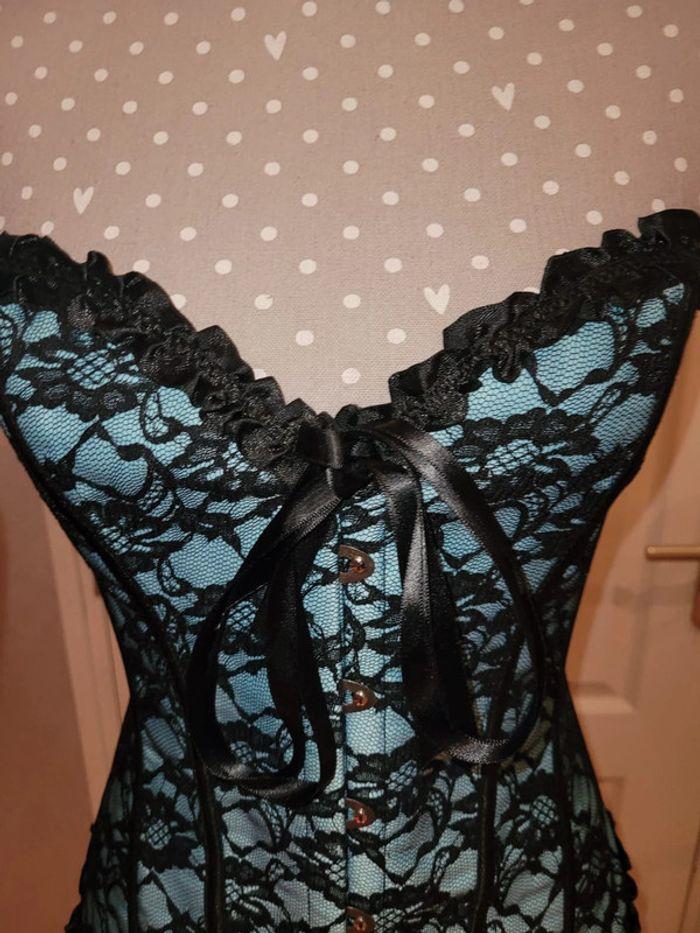 Bustier bleu ciel excellent état - photo numéro 6