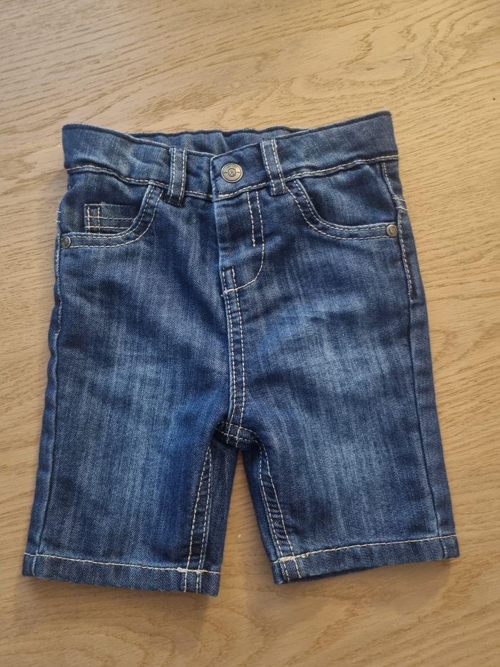 Shorts et pantalons bébé 9 mois - photo numéro 2