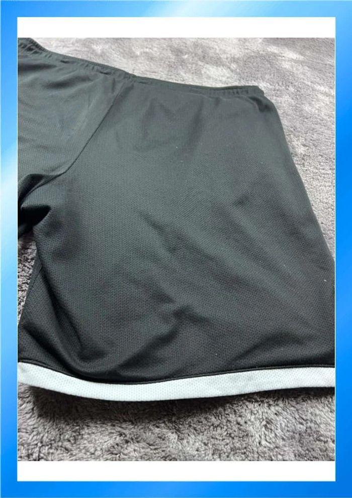 🩳 Short de basketball réversible Kipsta Noir et blanc Taille XL 🩳 - photo numéro 14