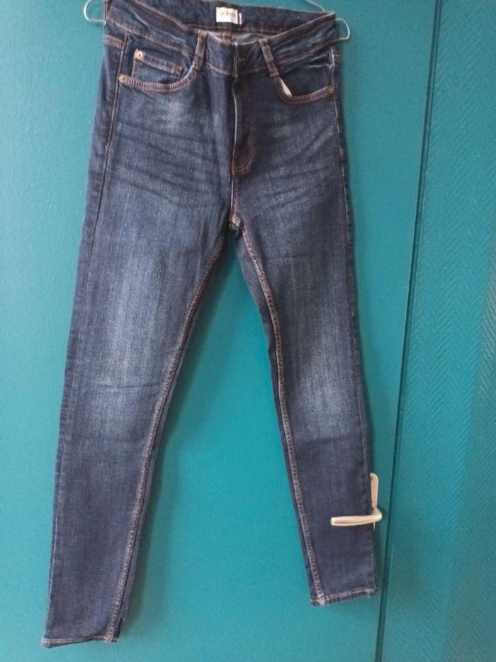 Jeans skinny taille 16 ans