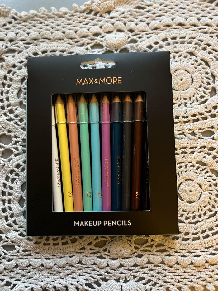 Makeup pencils