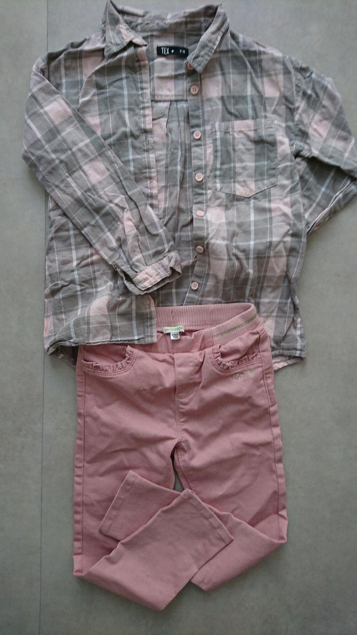 Ensemble chemise et pantalon rose et gris