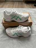 Asics gel 1130 verte et blanche femme taille 40,5