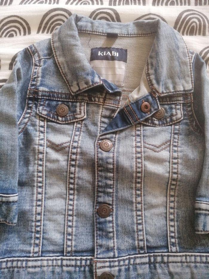 Veste en Jean. 6 mois. - photo numéro 2