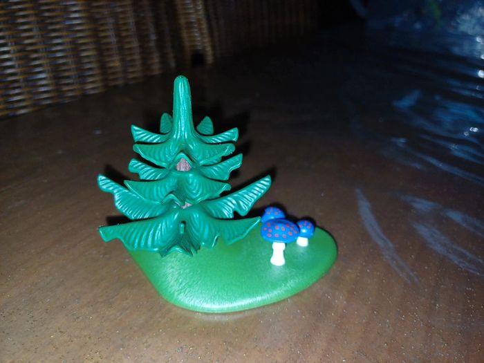 Mini sapin et champignons bleus playmobil - photo numéro 3