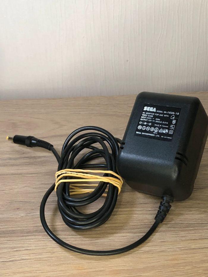 Bloc d’alimentation pour sega megadrive mk 1636-18 - photo numéro 1