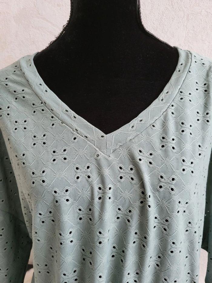 Blouse broderie vert taille 52 - photo numéro 4