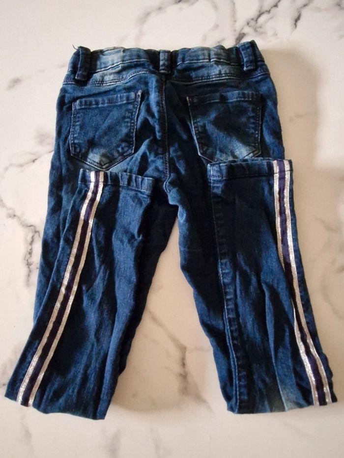 Lot X 2 jeans pour fille taille 7 ans - photo numéro 6