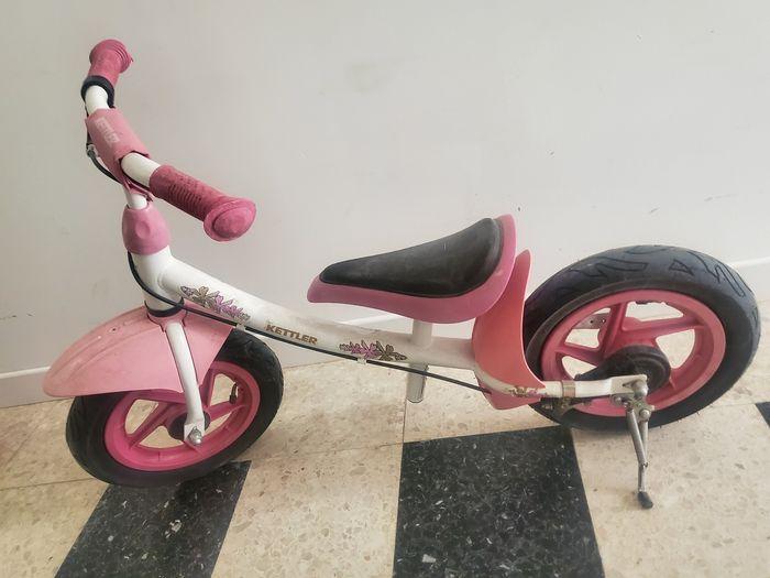 draisienne  bonne état  il faudra juste regonfler les roues