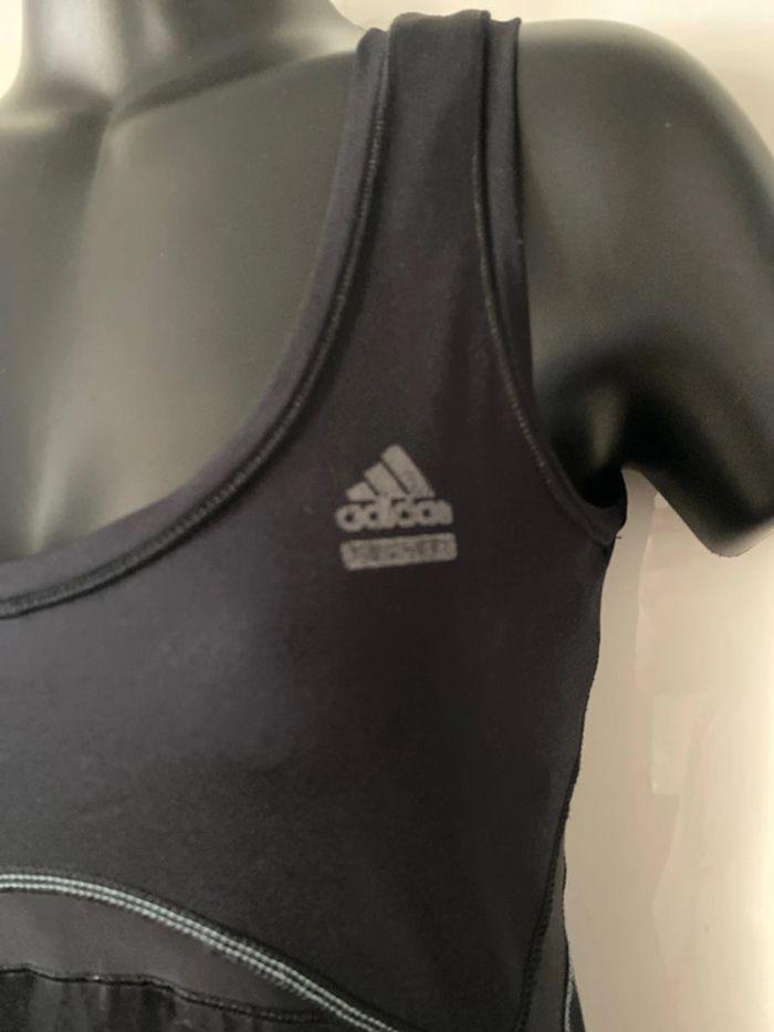 T shirt adidas   / Maillot de sport adidas . Taille S - photo numéro 4