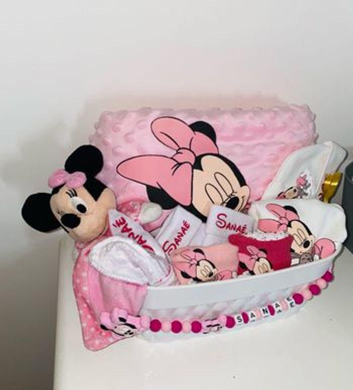 panier cadeau personnalisé  minnie - photo numéro 2