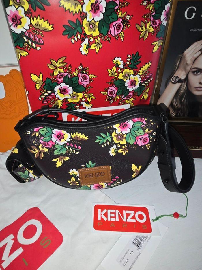 Sac en cuir Kenzo  paris avec pochette pour AirPod, jamais porté. - photo numéro 19