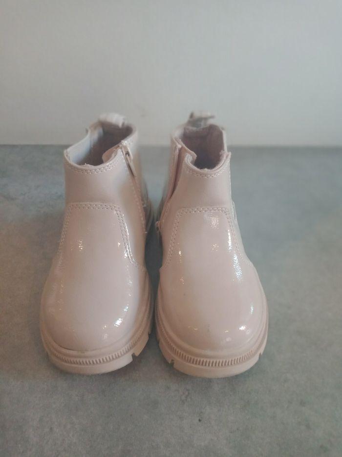 Bottes fille beige vernis - photo numéro 1