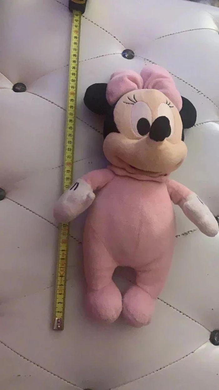 Très jolie peluche Minnie - photo numéro 1