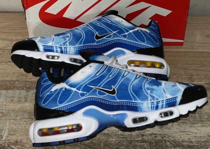 Nike Tn taille 43 bleu et blanc - photo numéro 1