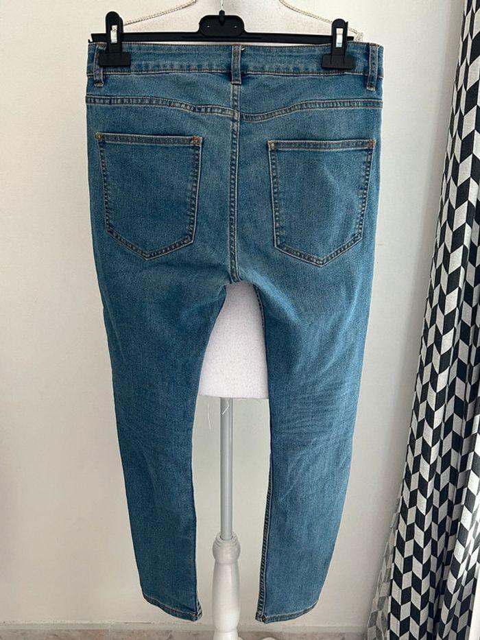 Jean taille haute bleu clair Bershka taille 40 - photo numéro 2