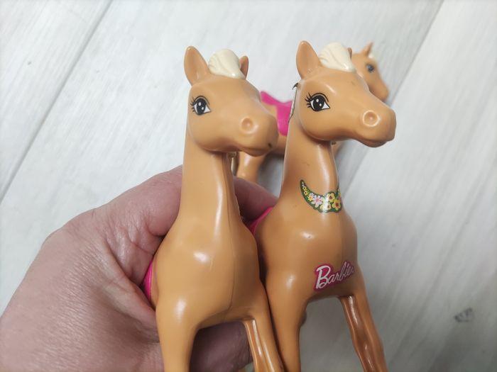 Lot trois chevaux barbie - photo numéro 4