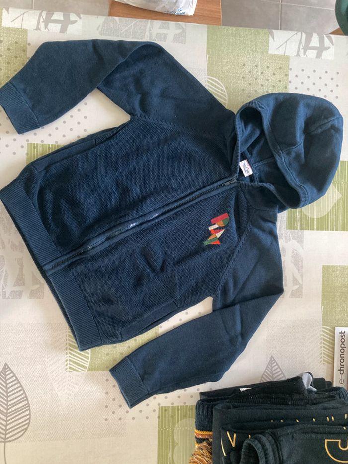 Gilet à capuche TAO, taille 8 ans - photo numéro 1