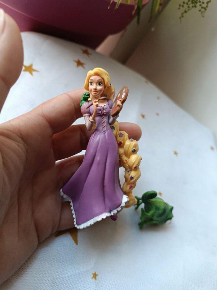 Figurine figura raiponce rapunzel tresse peinture paint Disney princesse bullyland pascal cameleon - photo numéro 6