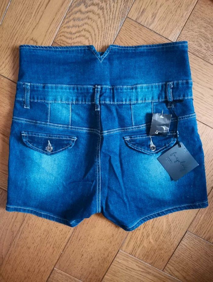 Short taille haute - photo numéro 2