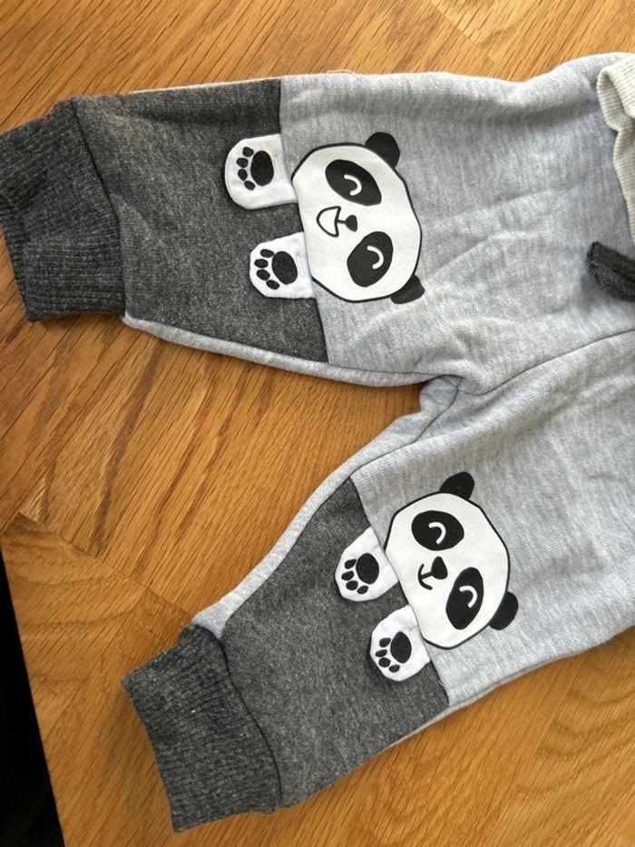 Ensemble jogging Panda - Primark - photo numéro 3