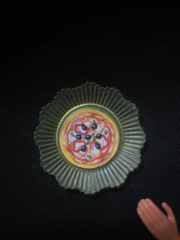 Vintage assiette de Pidzza barbie - photo numéro 1