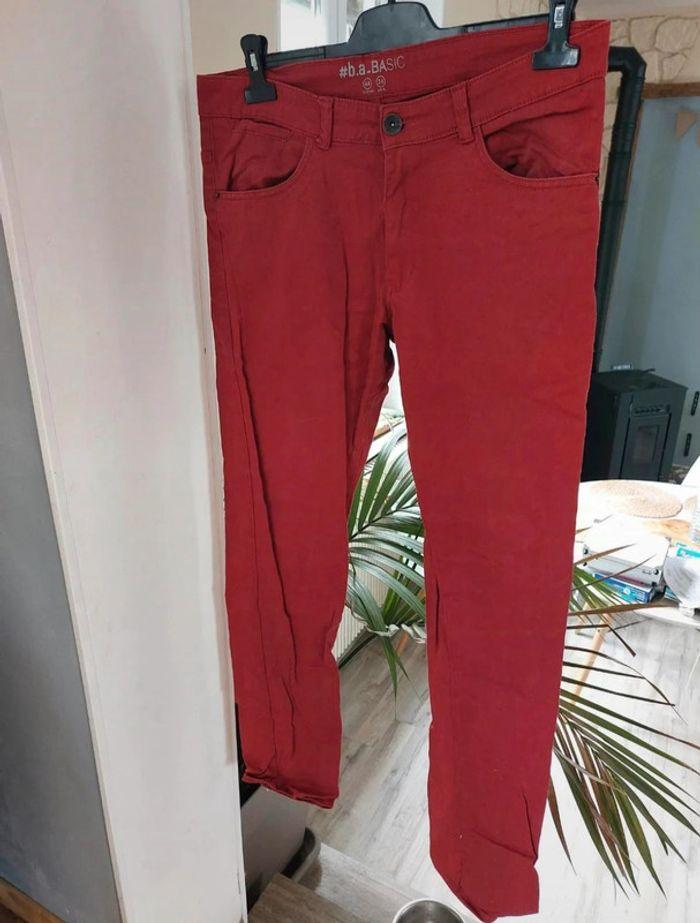 Pantalon rouge - photo numéro 1