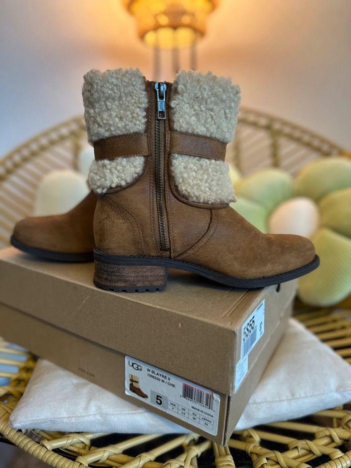 Bottes UGG Camel en fausse fourrure taille 36 - photo numéro 4