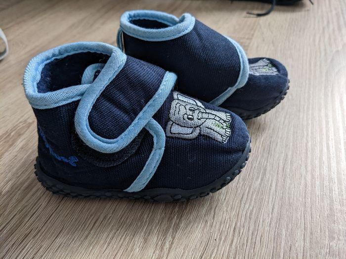 Chaussons bleu taille 18/19 - photo numéro 2