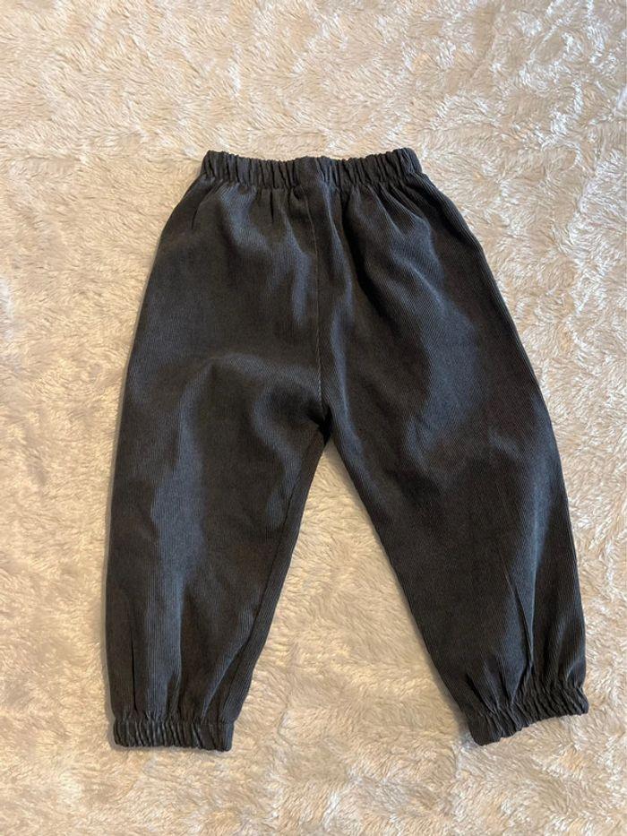 Pantalon velours taille 12/18 mois - photo numéro 1