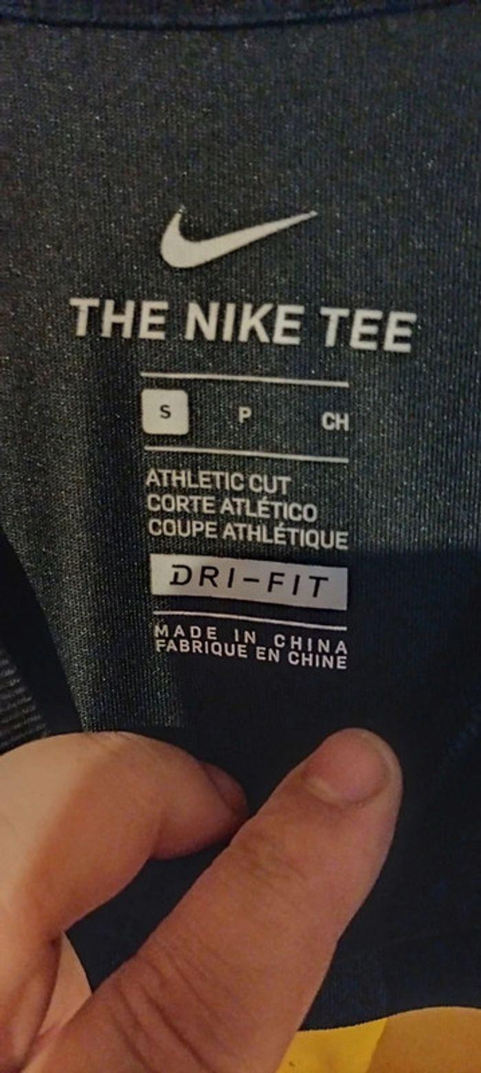 T shirt Nike - photo numéro 3