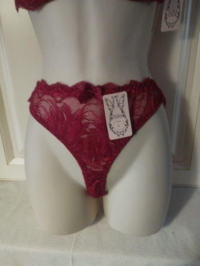 Ensemble de lingerie neuf grenat. 95C L pour le tanga - photo numéro 3